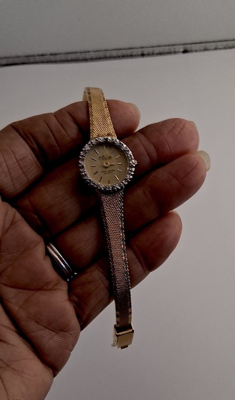 Vintage Lucien Piccard Womens Watch Gold Tone Mesh Band Rhinestone Bezel Petite